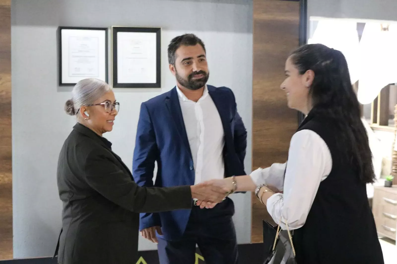 Miami Dade College Professors and Students Explore the Globaltex Fine Linens Showroom in Florida